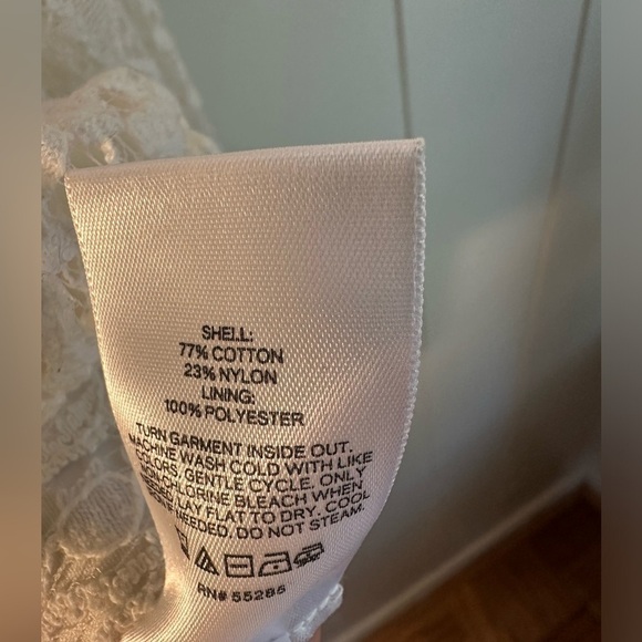 Express Women’s Size Large White Crocheted Victorian Style Blouse - Picture 7 of 13